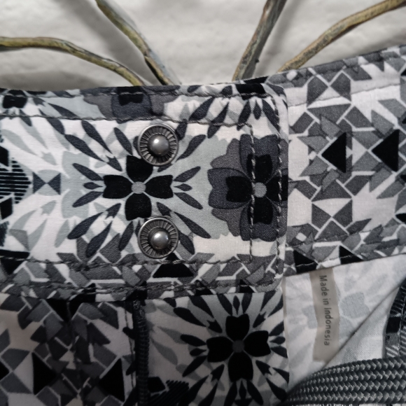 ATHLETA grey graphic print skort, 6 - Picture 6 of 14